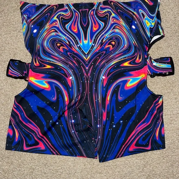 Liquid Galaxy Cut-out Buckle Biker Shorts - Picture 3 of 4